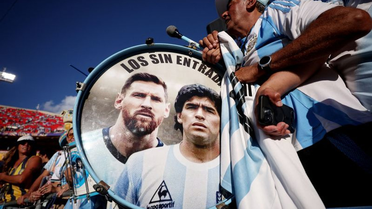 Argentine War Veterans Call for Focus on Football, Not Politics, Ahead of England Clash