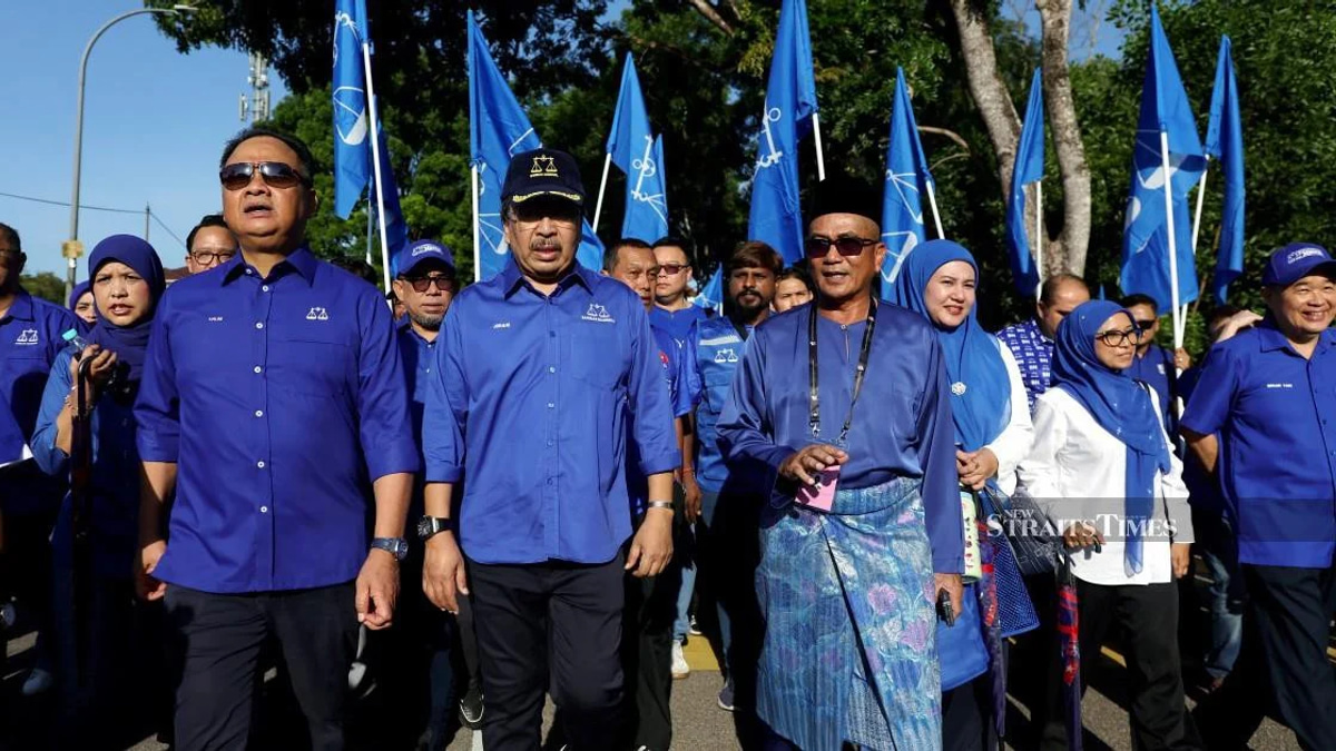 Johari Ghani mobilises BN machinery ahead of Tiram contest in Johor election push