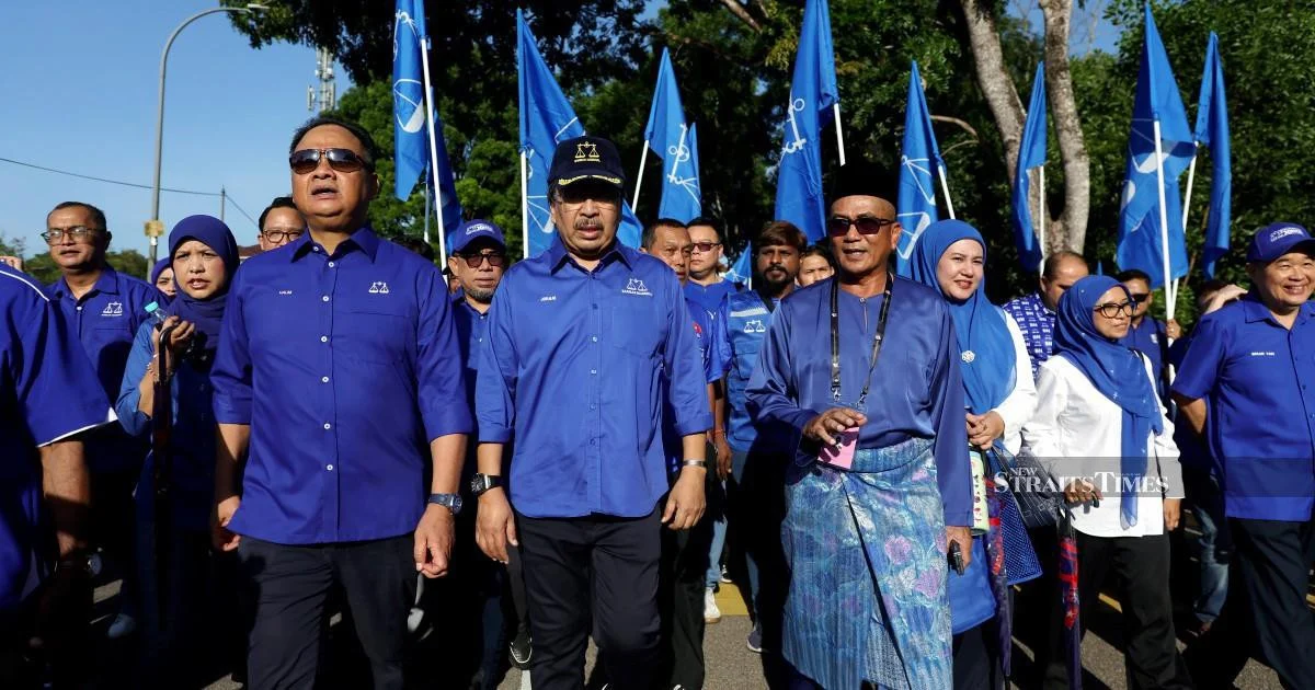 Johari Ghani mobilises BN machinery ahead of Tiram contest in Johor election push