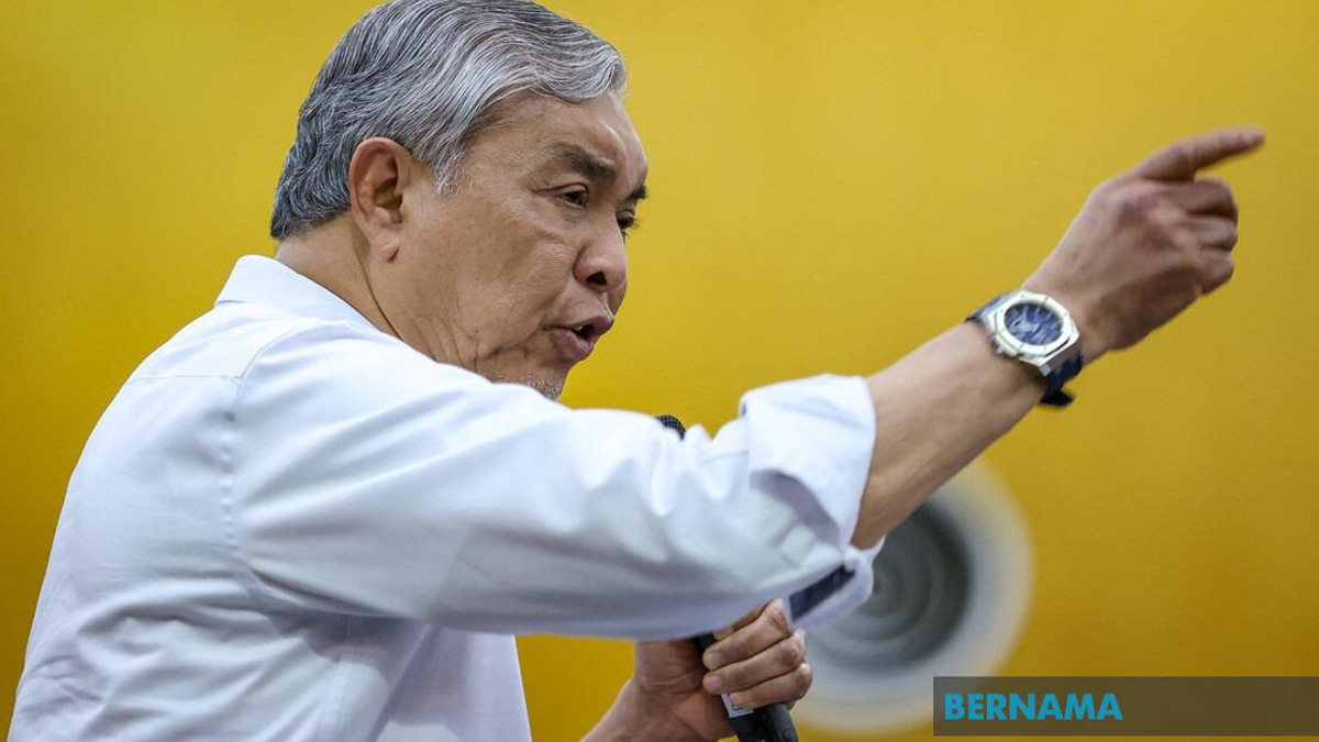 Ahmad Zahid Pushes for Political Education Courses Targeting Student Leaders