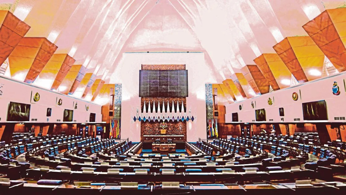 Parliament to Debate Border Zone Plans and Strait of Hormuz Fallout