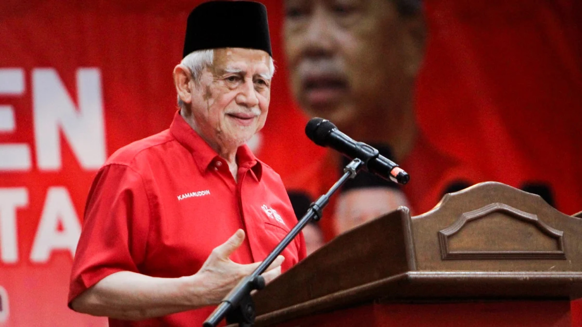 Kelantan Bersatu Unsurprised by PN's Move to Remove Azmin and Radzi from Leadership