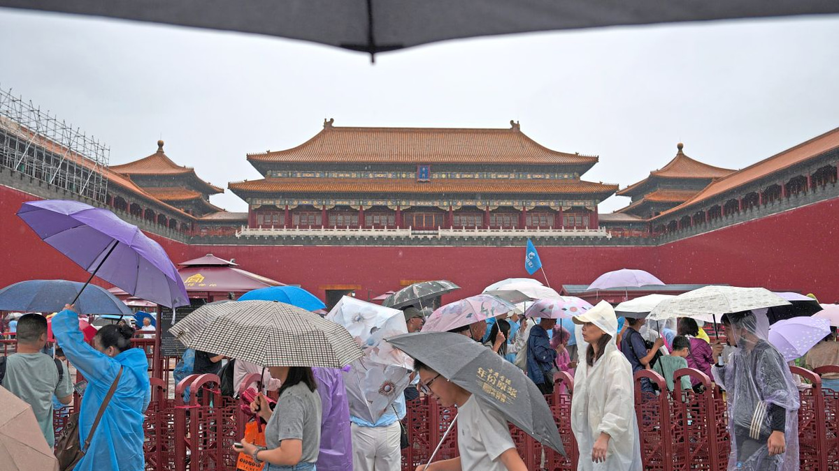 China's Tourism Rebound: How Social Media and Visa-Free Travel Are Reshaping the Industry