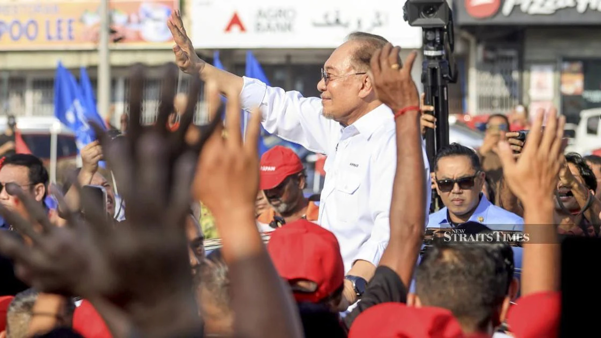 Anwar Ibrahim Calls on Johor Voters to Back Pakatan Harapan at Ballot Box