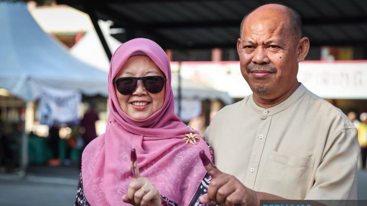Johor State Election: Party Chiefs Lead Early Voter Turnout