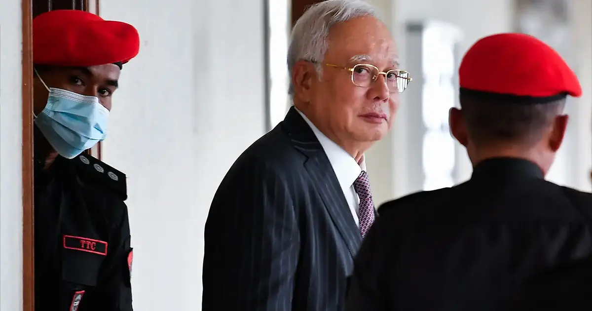 Najib's Legal Team Questions Timing and Independence of 1MDB Fraud Investigator