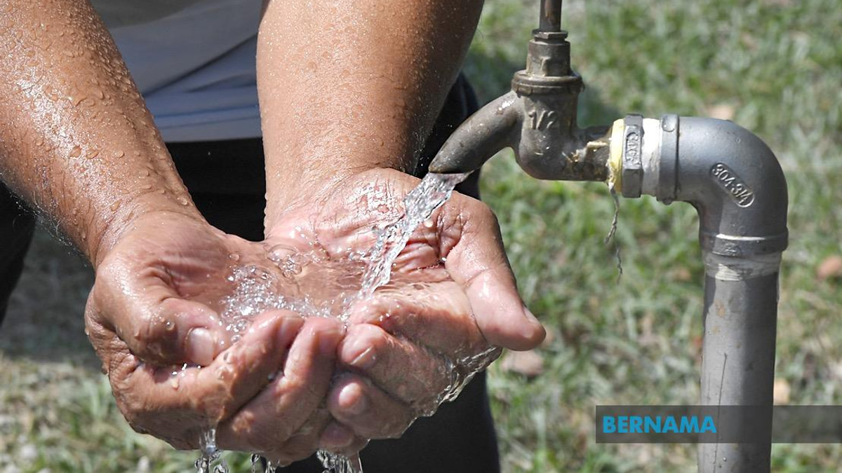 Kelantan Water Crisis: 34,000 Accounts Face Disruption After Pipe Rupture
