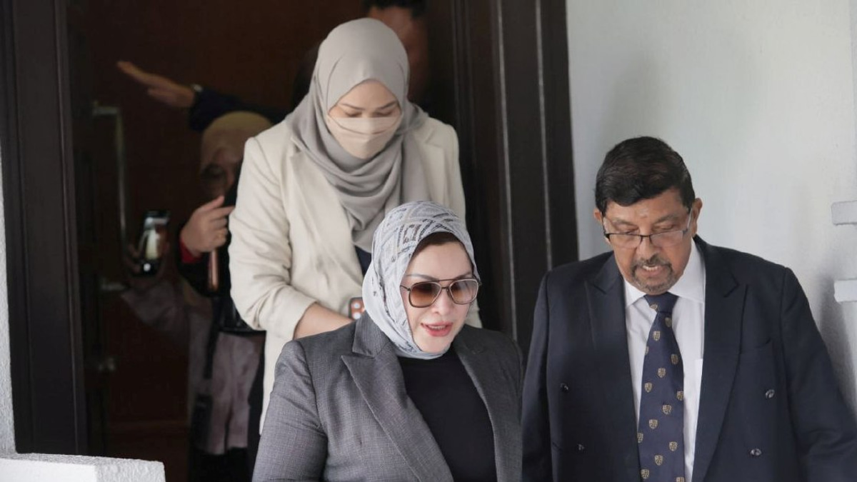 Zizie Izette Acquitted in RM2.8mil Felcra Corruption Case