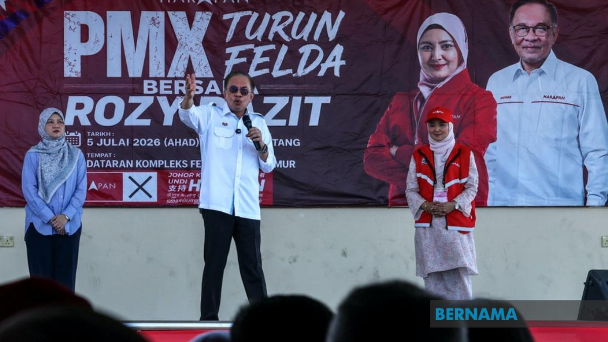 Anwar Pledges to Tackle FELDA Second-Generation Housing Shortage During Tenure