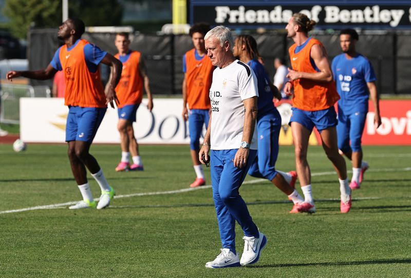 France's Attacking Arsenal Poses Stern Test for Sweden in World Cup Knockout Clash