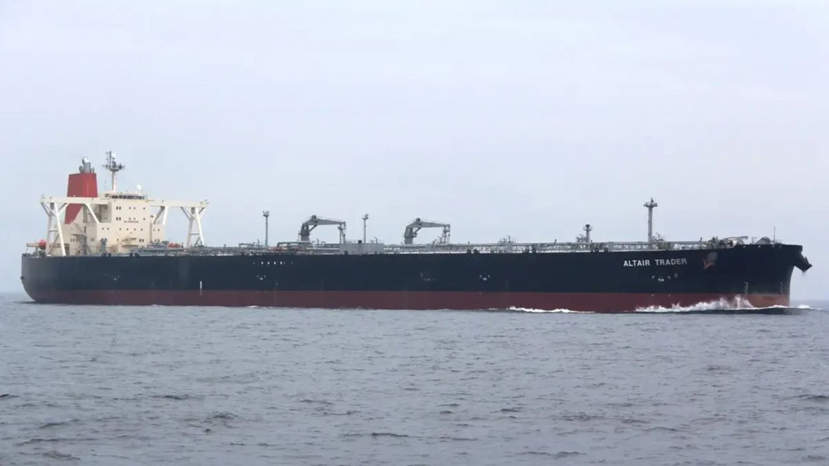 US Targets Chinese and Hong Kong Shipping Firms Over Iranian Oil Transfers to Asia