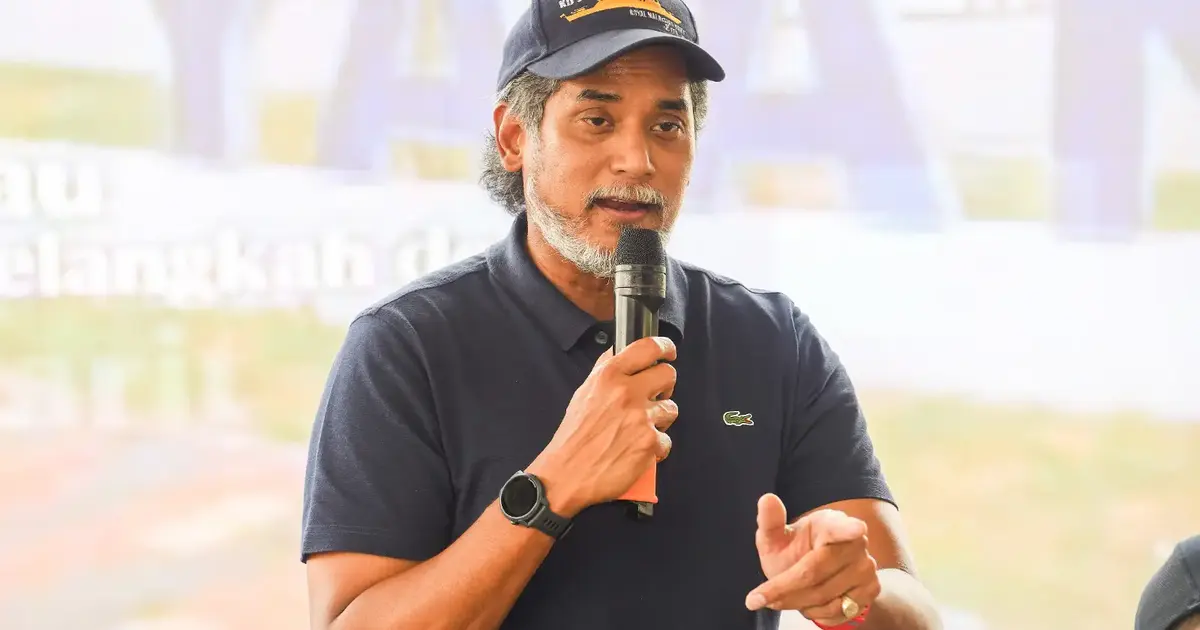 Khairy Accuses PH of Recycling BN Policies in Latest Campaign Salvo