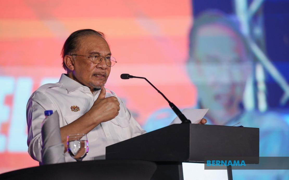 Anwar Calls on FELDA Leadership to Strengthen Governance and Learn from Past Failures
