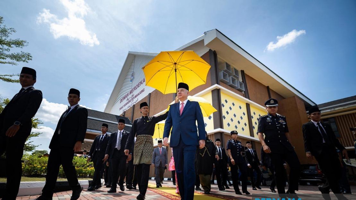 Sultan Nazrin Inaugurates Manjung's New RM12.7 Million Merdeka Hall