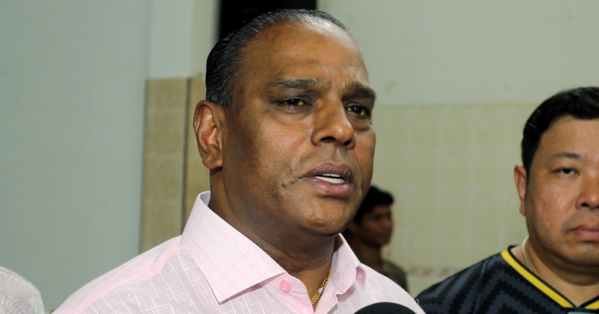 Black-clad supporters gather as Saravanan faces corruption charges