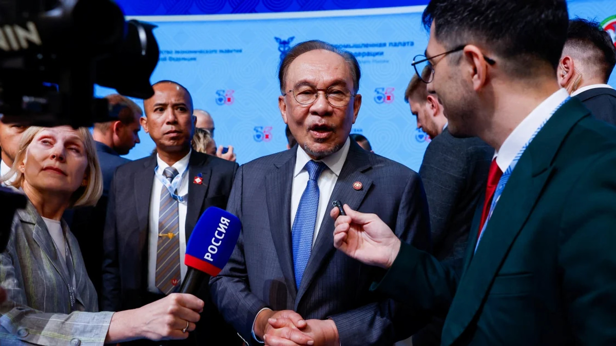 PM Anwar Ibrahim Highlights Russian Culture's Role in Strengthening Bilateral Relations