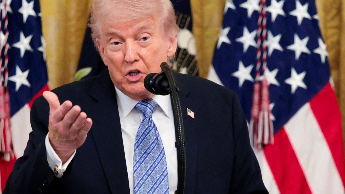 Trump Hails 'Very Good' First Call With UK's New Prime Minister Burnham