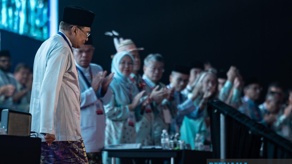 PM Anwar Rebuts Claims of State Neglect, Points to Rising Budget Allocations Across Regions