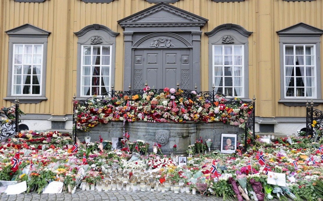 Norway Mourns King Harald V With Nationwide Memorial Services; Son Haakon VIII Ascends Throne