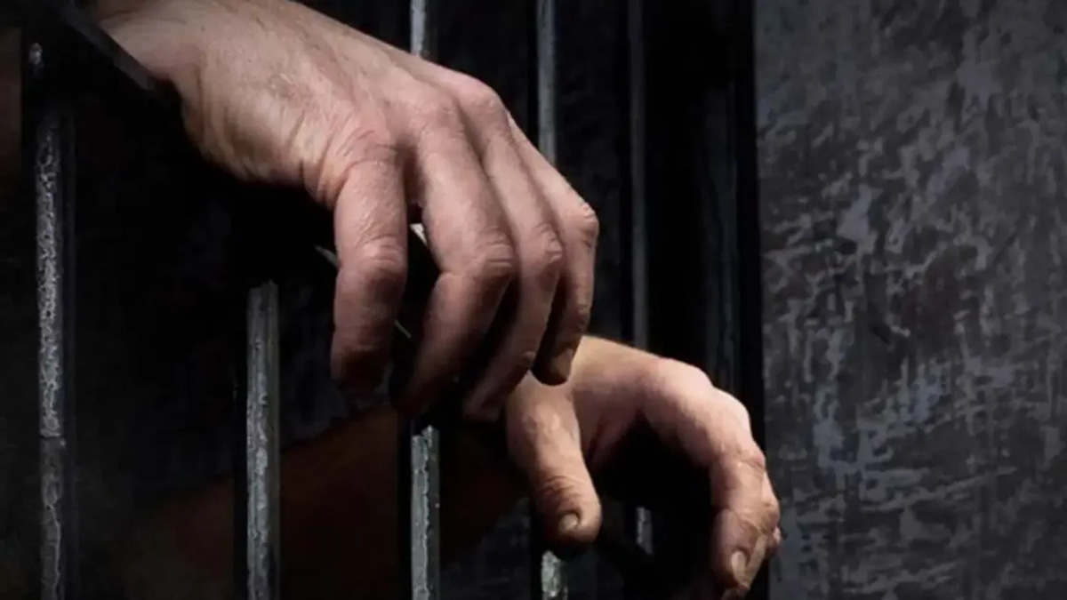 Elderly Malaysian convicted of assaulting police officer, faces jail time over unpaid fine