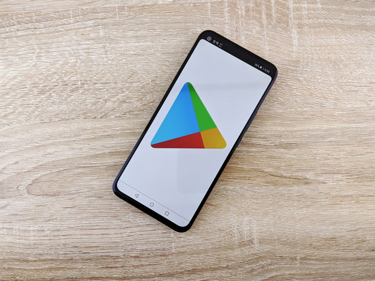 Google Bows to US Court Order, Will Allow Third-Party App Stores in Play Store