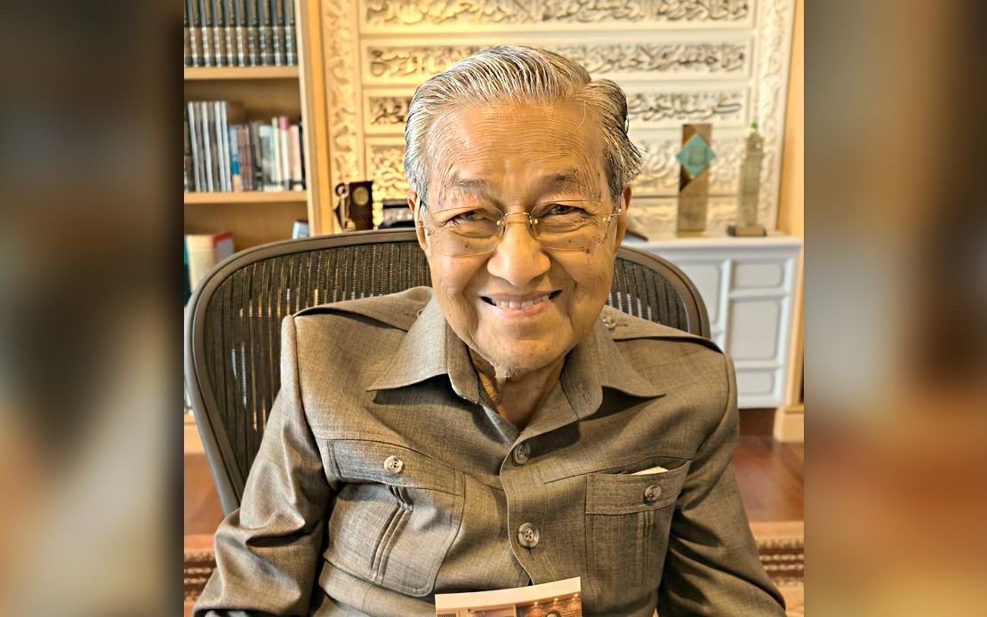 Cabinet Ministers Celebrate Dr Mahathir's 101st Birthday Milestone