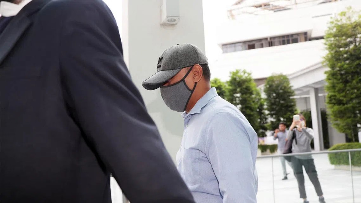Former Singapore Mosque Chief Jailed 14 Months for Steering Contracts Worth S$223,000 to Friend's Firm