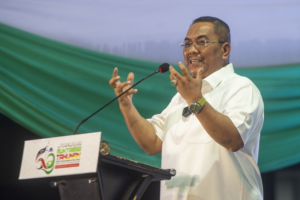 Zahid Warns Sanusi Against Negeri Sembilan Campaign, Urges Kedah Focus