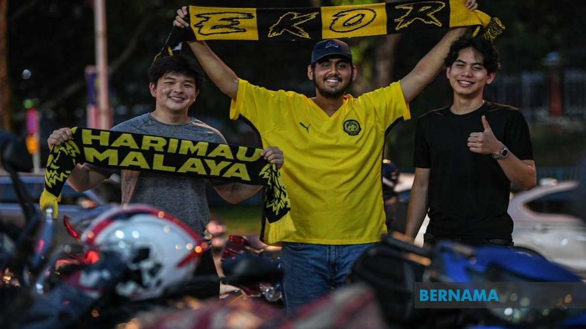 Malaysia's Football Fans Defy Ultras Malaya Boycott, Show Up for Laos Match