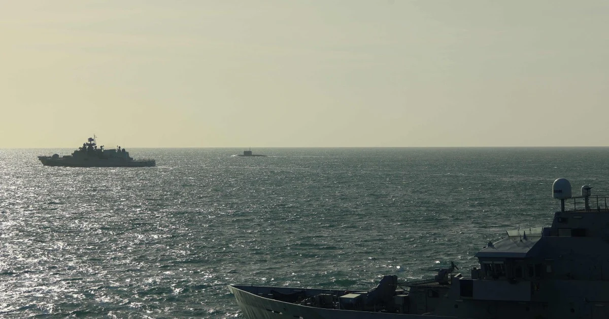 UK's Starmer Calls Russian Warship Warning Shots 'Reckless' Amid Fresh Channel Tensions