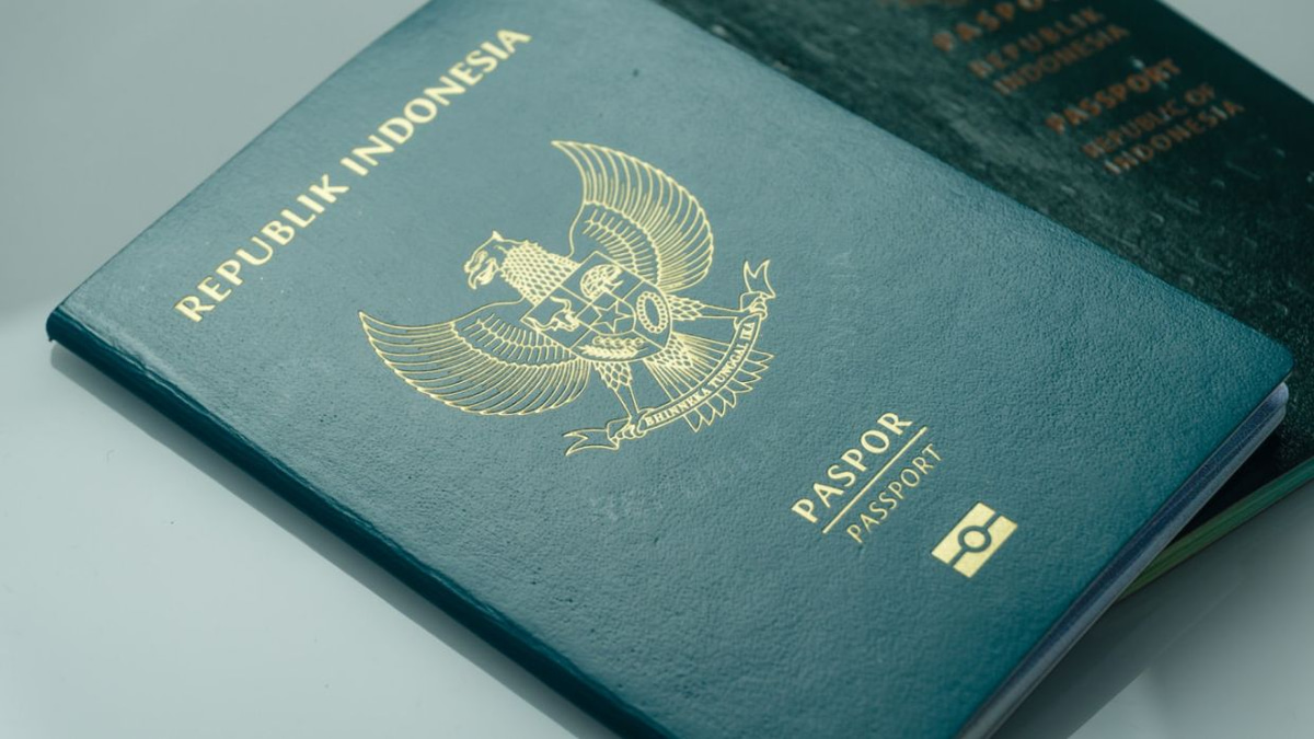 Indonesia's dual citizenship plan draws fire from mixed-marriage advocates over eligibility gaps
