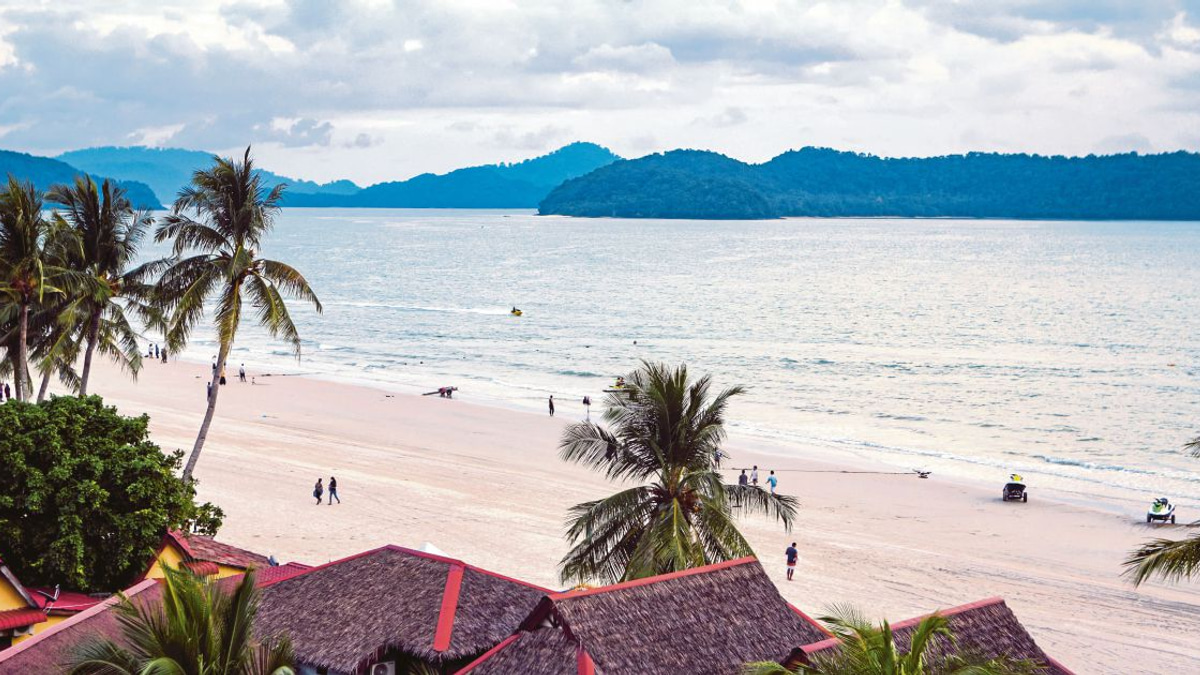 Langkawi's Development Falls Short of Promise, Says Dr Mahathir