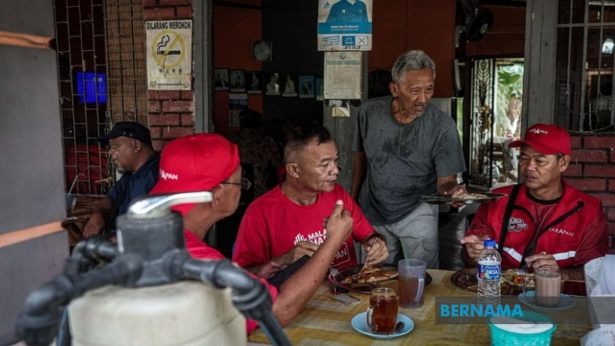 Johor Election Campaign Energises Grassroots Economy as Traders Enjoy Windfall