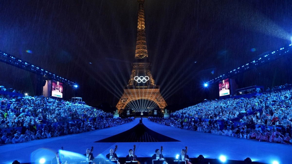 Paris's Iconic Landmarks Close Early as France Battles Dangerous Heatwave