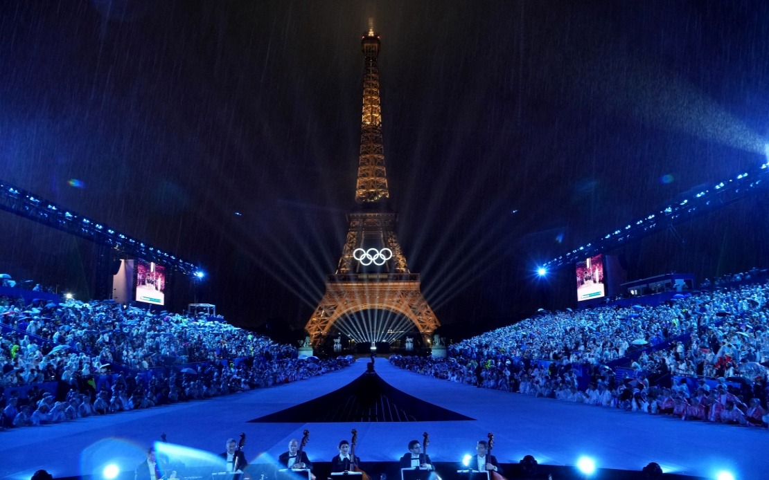 Paris's Iconic Landmarks Close Early as France Battles Dangerous Heatwave