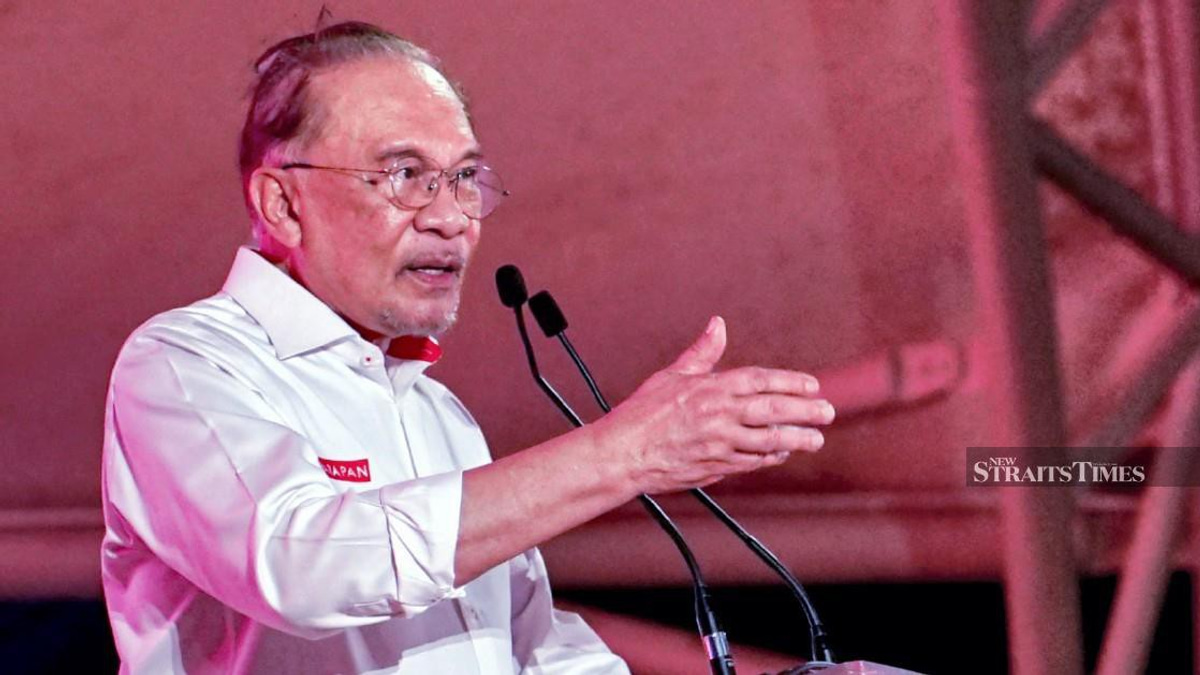 Malaysia's Q2 growth of 5.8% demonstrates economic resilience, but structural reforms remain essential, says PM