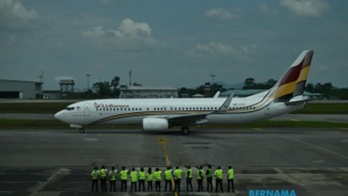DPM Fadillah Marks AirBorneo's Historic Inaugural Flight to KLIA