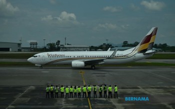 DPM Fadillah Marks AirBorneo's Historic Inaugural Flight to KLIA