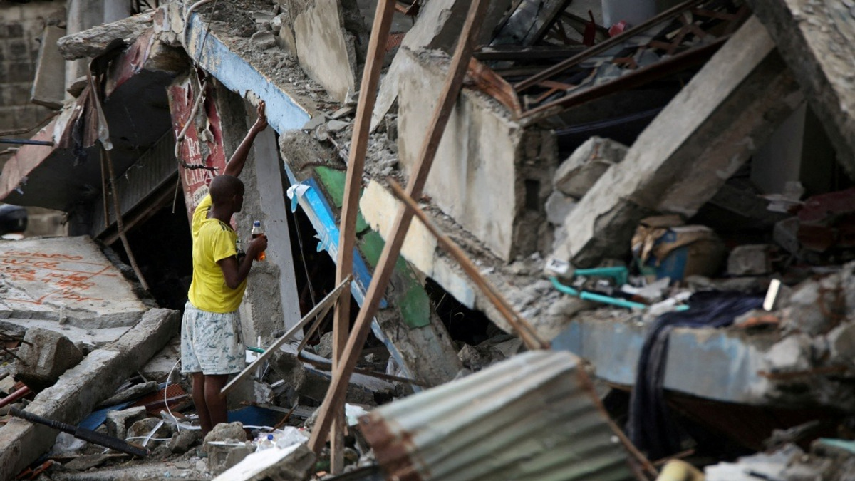 Colombia Battles Dual Crisis: Massive Wildfires Engulf Nation as Earthquake Recovery Falters