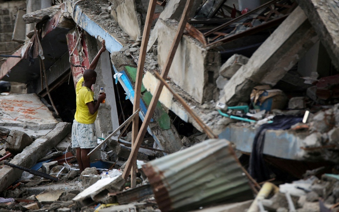Colombia Battles Dual Crisis: Massive Wildfires Engulf Nation as Earthquake Recovery Falters
