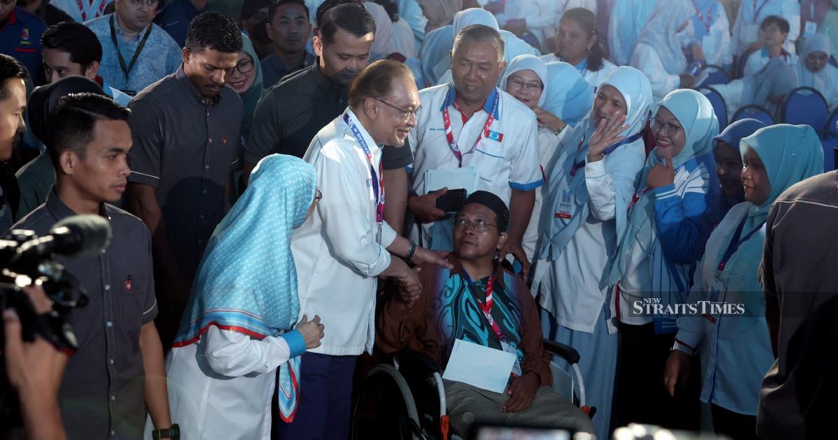 Anwar Plans Comprehensive Governance Framework for State-Owned Enterprises