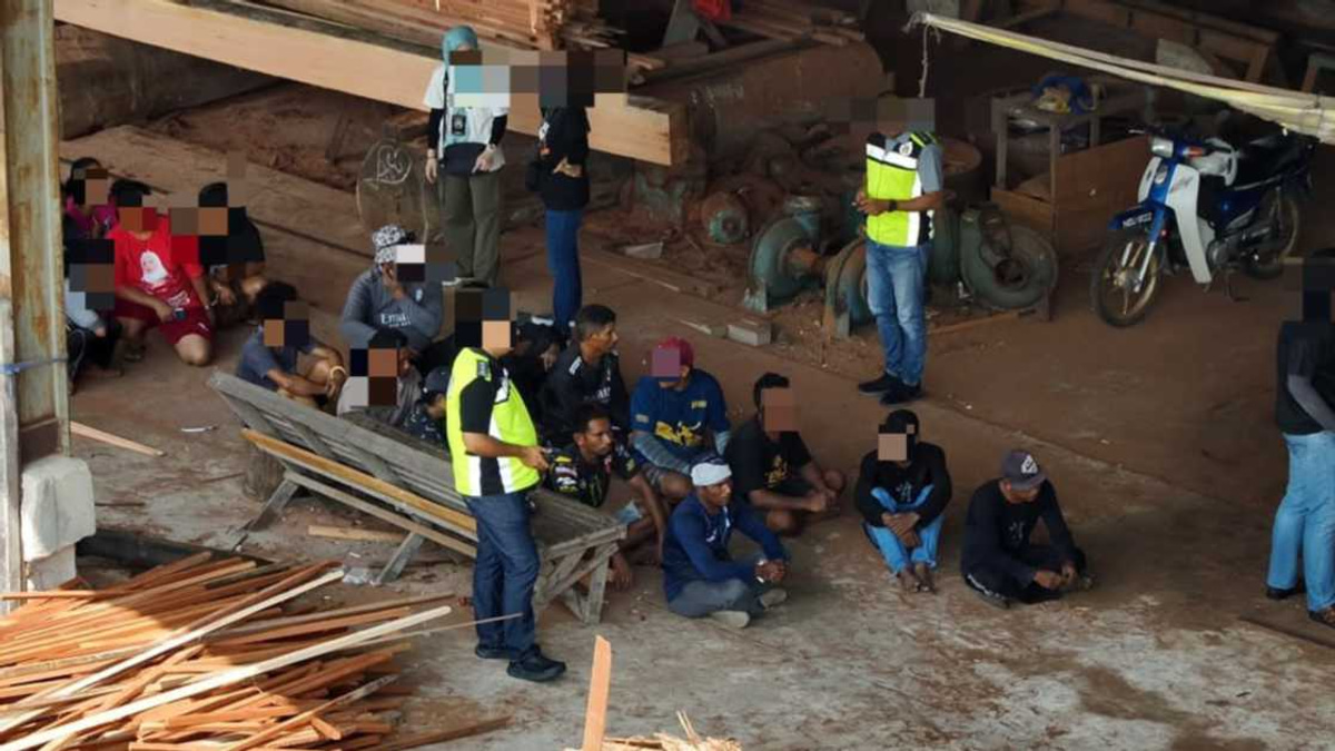 Immigration Department Detains 62 Foreigners in Selangor Pass Violation Crackdown