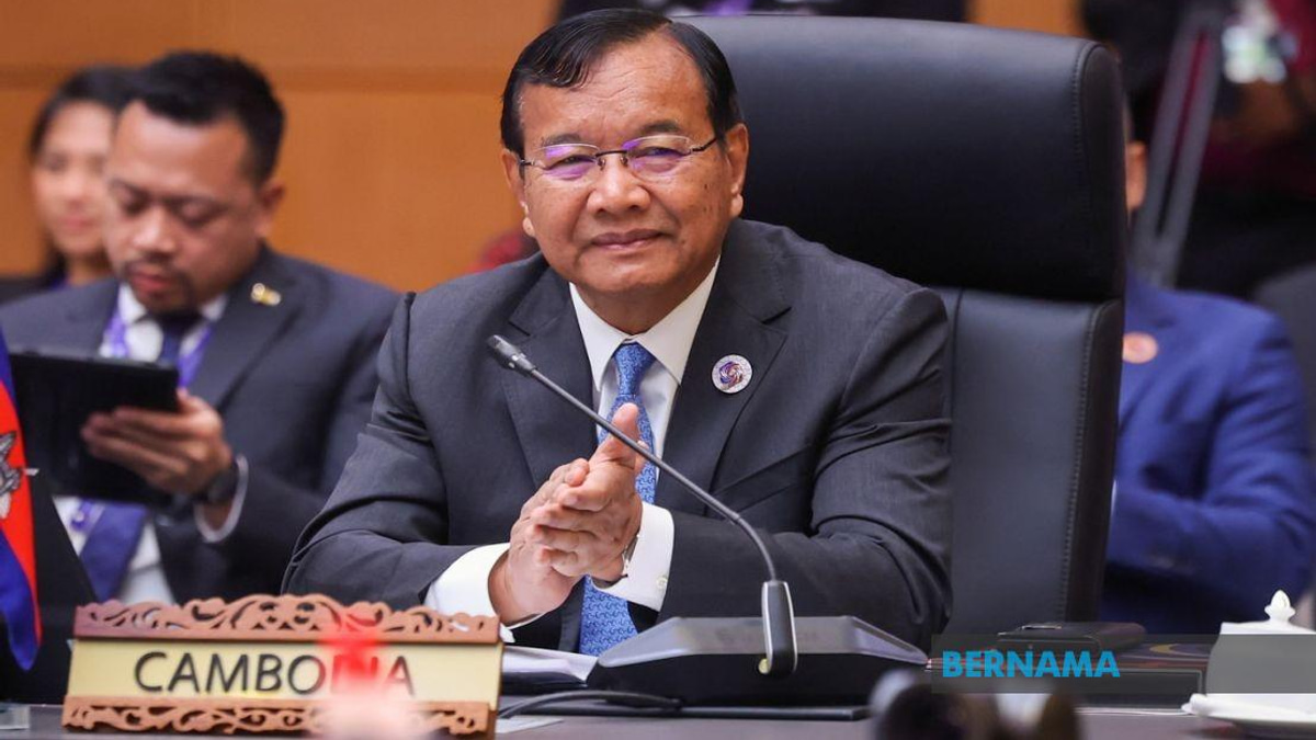 Cambodia's Deputy PM Prak Sokhonn Arrives for Bilateral Talks, Third Joint Commission Meeting