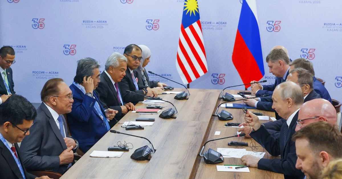 Anwar Lauds Putin's Backing for Malaysia-Russia Energy Ties Through Petronas