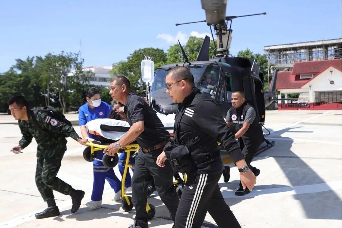 Twin bombings strike Thai southern provinces, injuring 11 police officers
