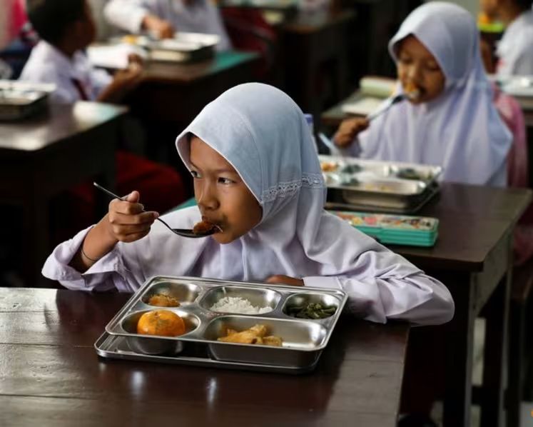 Indonesia's Free Meals Scheme Hit by Second Leadership Crisis in a Month as Agency Head Steps Down