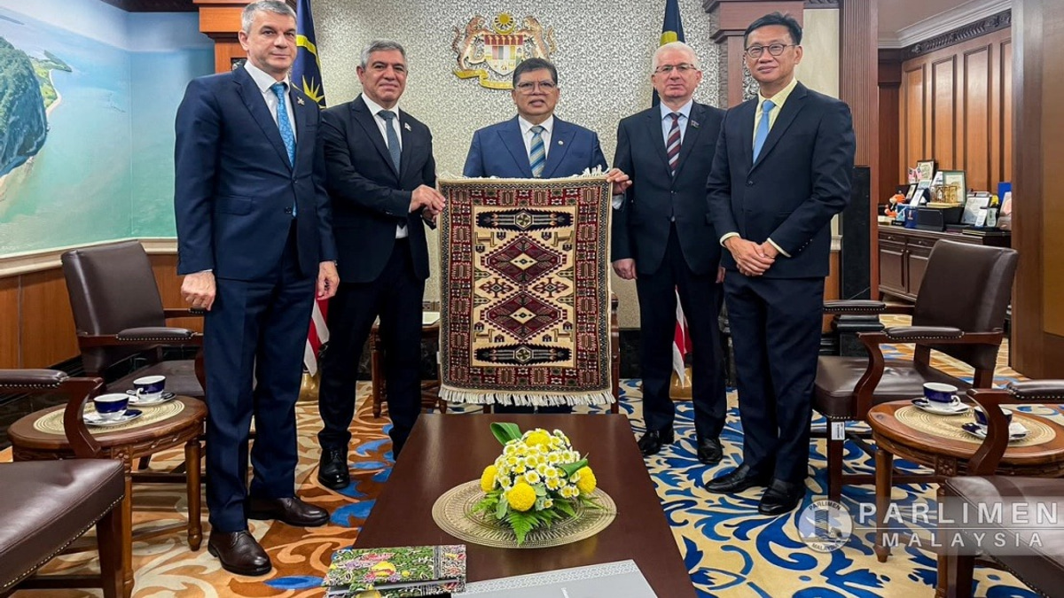 Azerbaijan Strengthens Parliamentary and Trade Ties with Malaysia