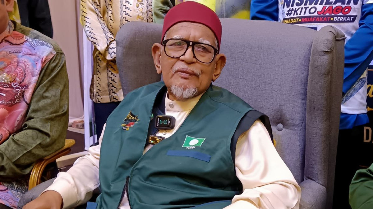 Hadi Rebuts Muhyiddin's 'Toxic PN' Allegation, Blames Bersatu for Coalition Troubles