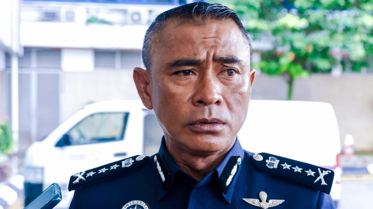 Two held after dramatic KL chase ends in multi-vehicle crash
