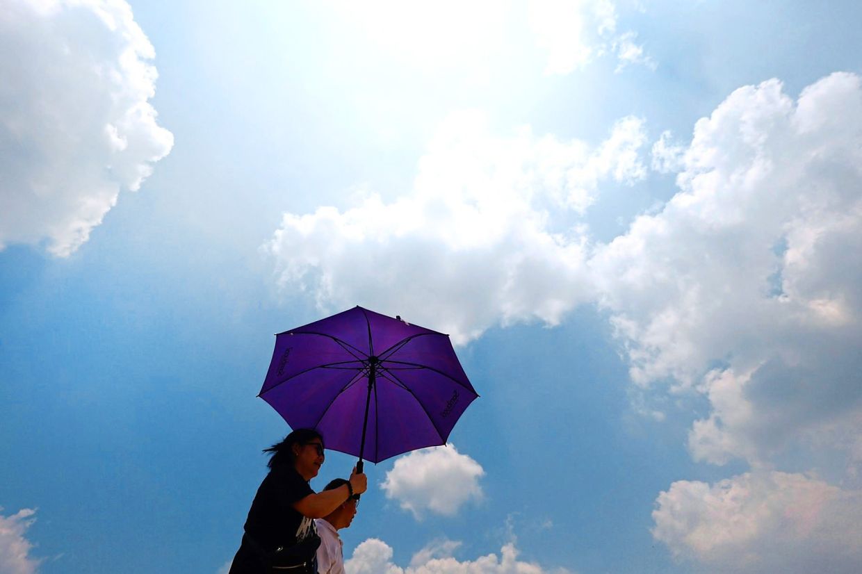 Human Bodies Have Limits in Adapting to Rising Heat, Experts Warn